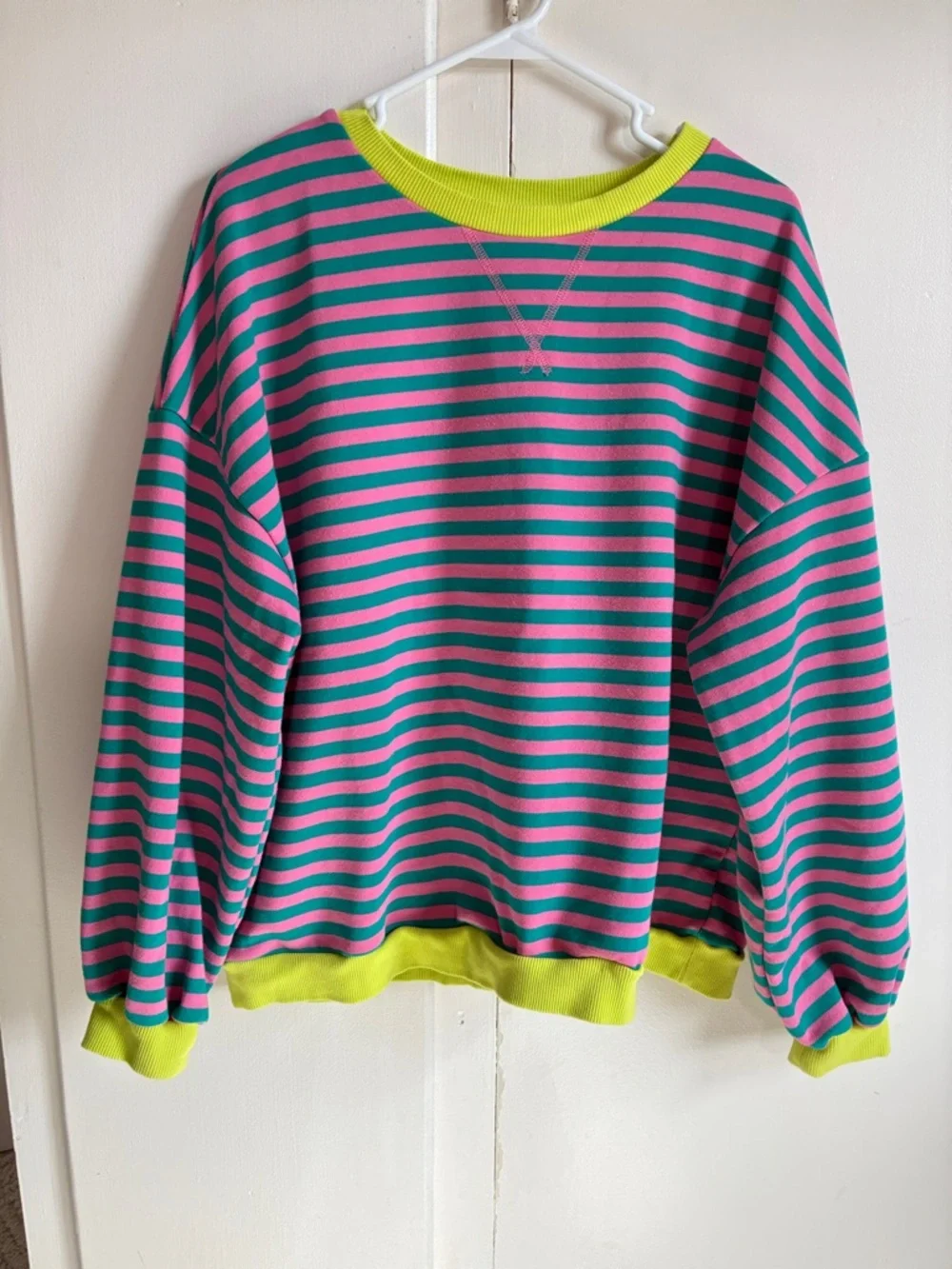 UEU Oversized Striped Crewneck Long Sleeve Color Block Pullover
Sweatshirt - Picture 6 of 11